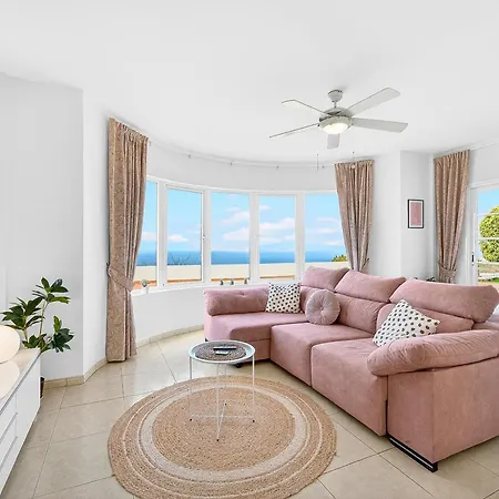 Apartamento With Private Pool *